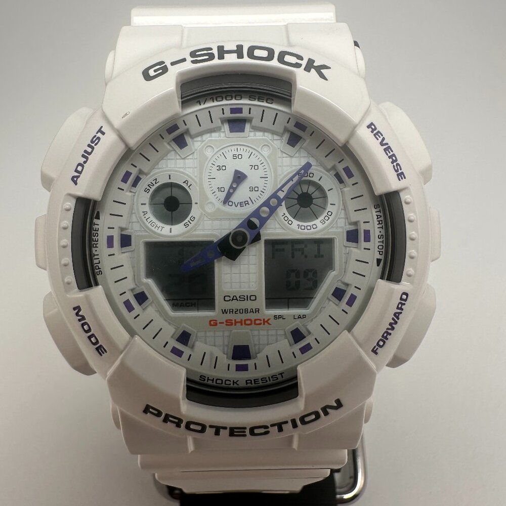 Casio G-Shock GA-100A White / Purple Accent – Module 5081 – WR200M – Excellent